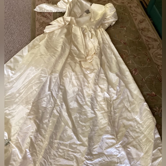 👰‍♀️ RARE VINTAGE 1970’s/80’s Satin & LACE WEDDING DRESS Tiers of Satin - Picture 14 of 16